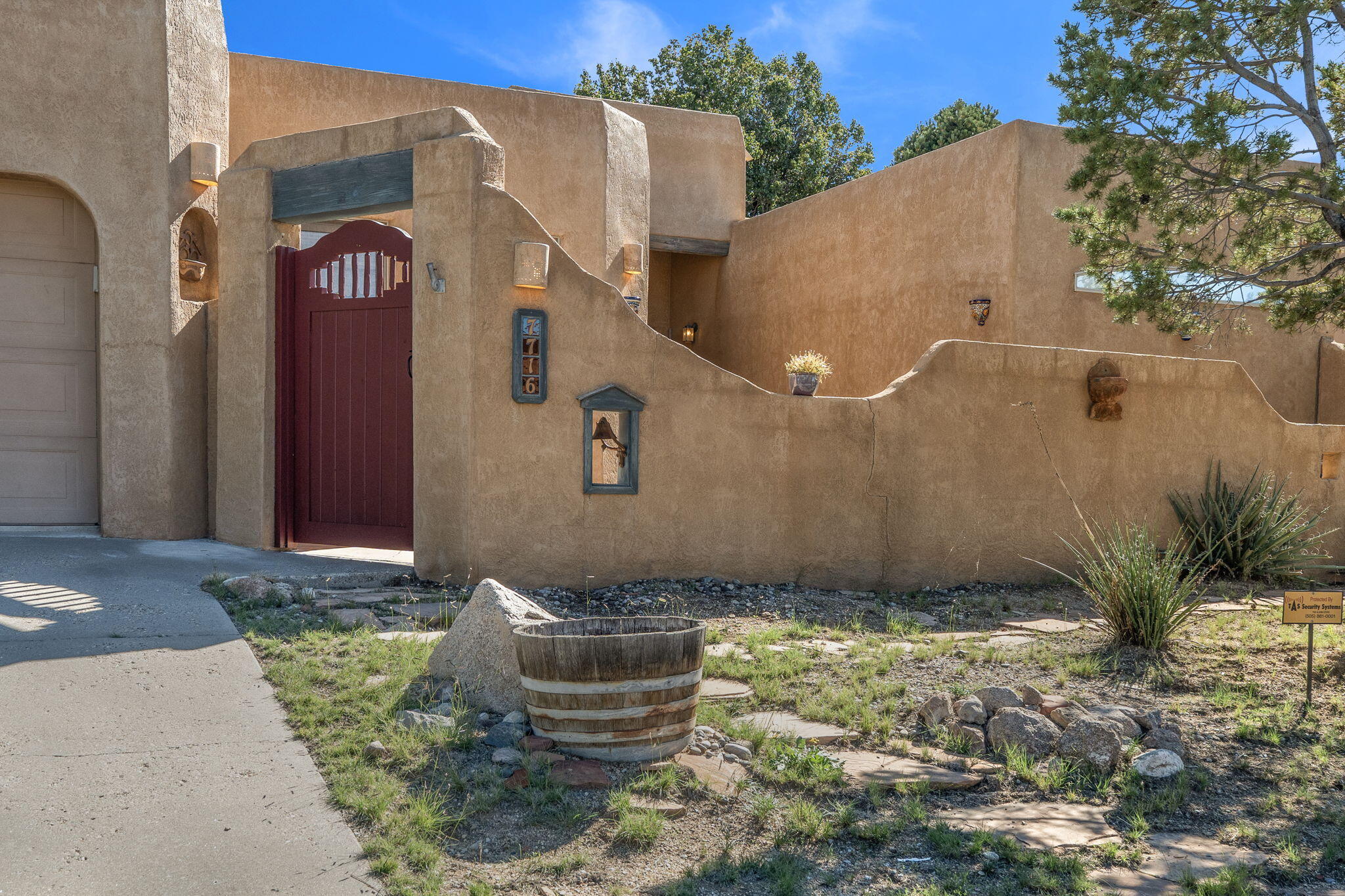 7716 Cedar Canyon Court NE