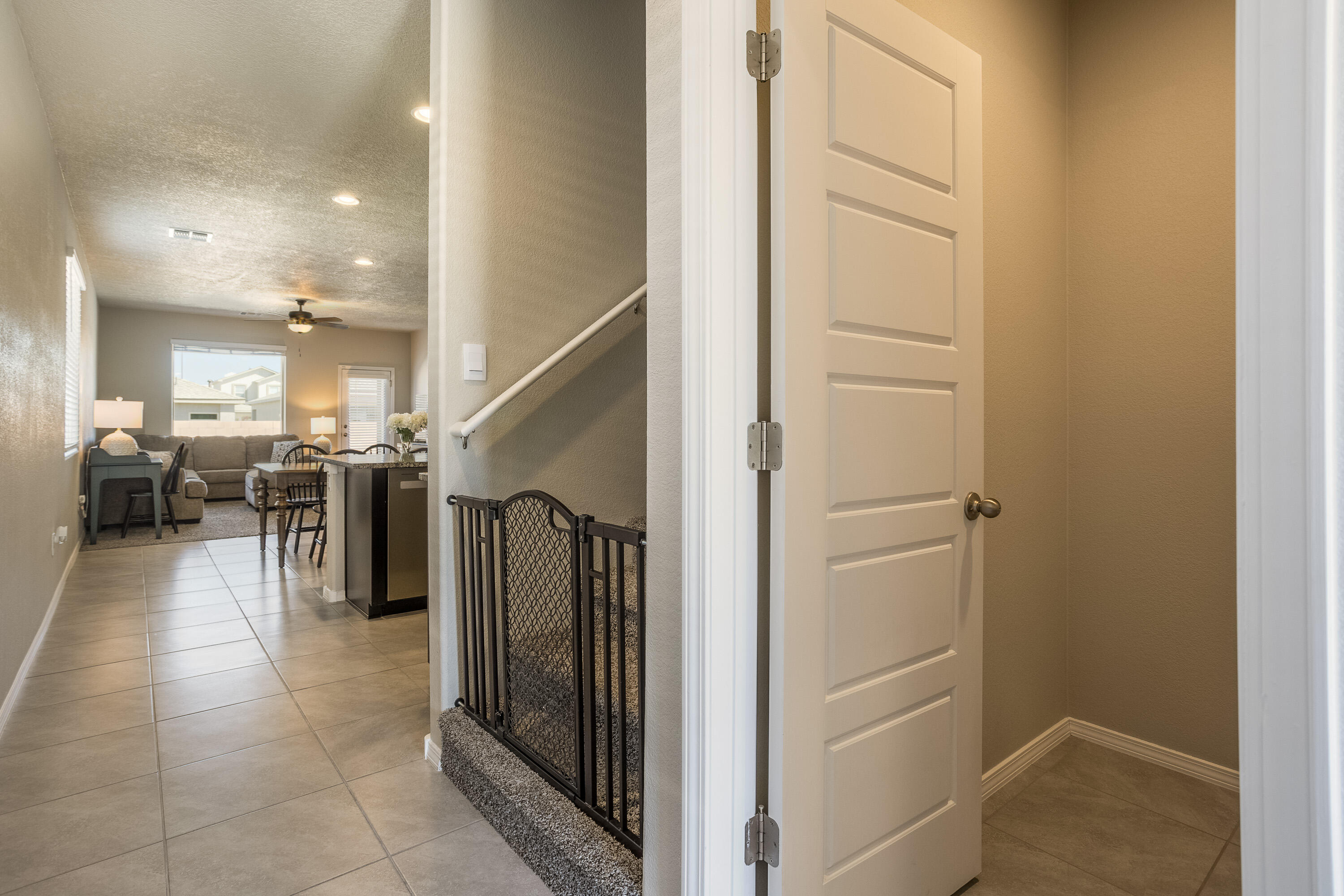 4847 MOUNT SALAS Street NE