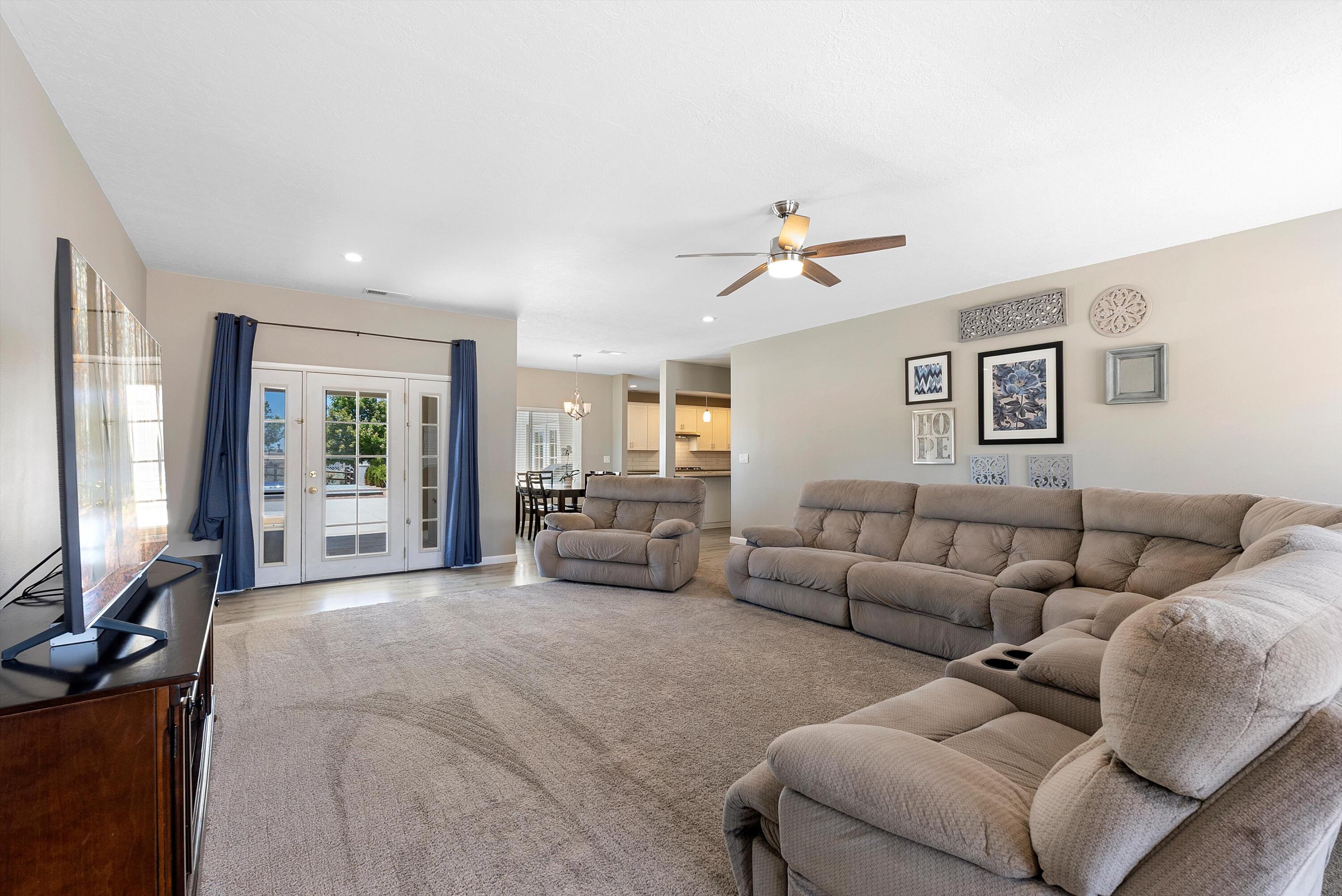 8820 Florence Avenue, Albuquerque, New Mexico image 36