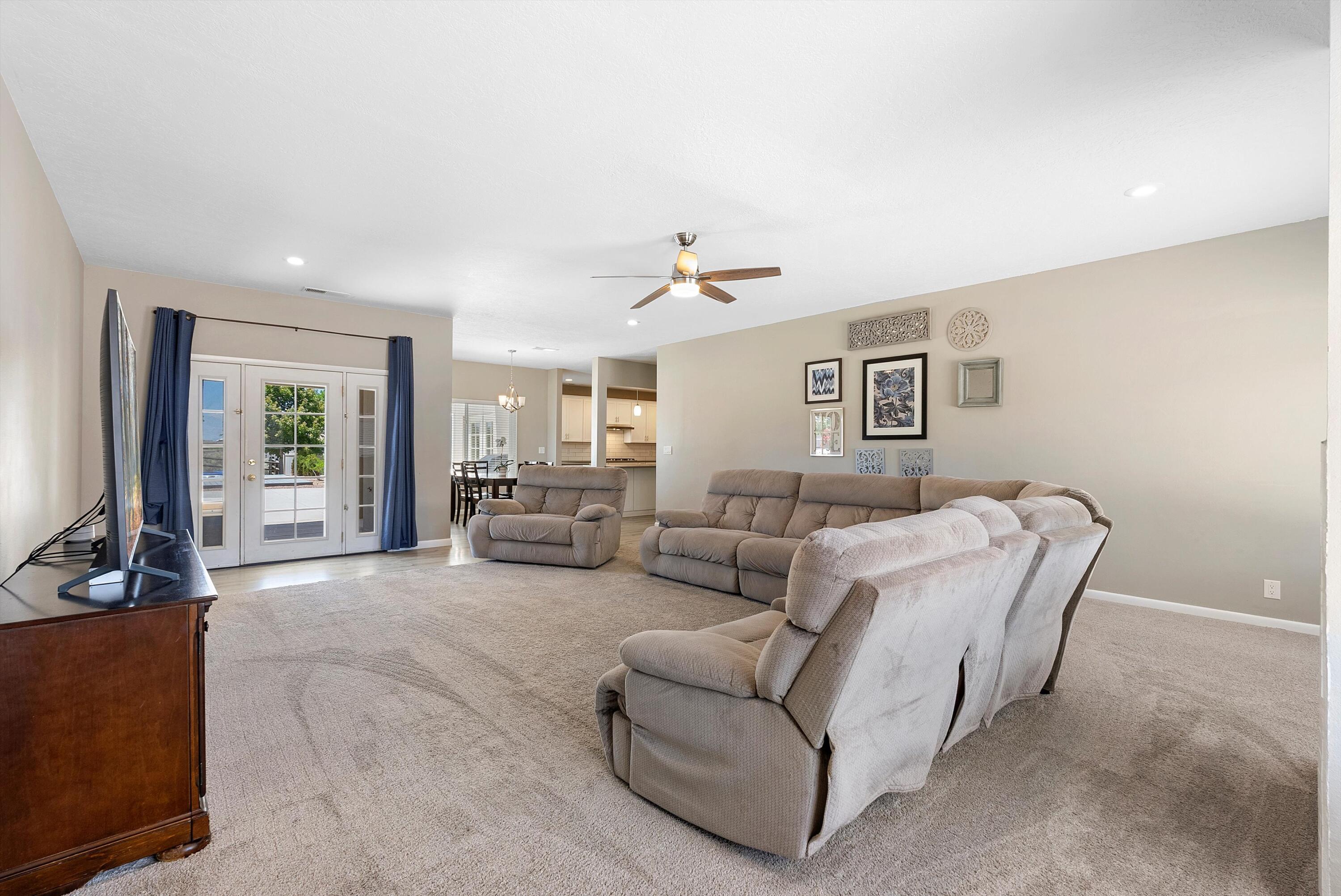 8820 Florence Avenue, Albuquerque, New Mexico image 35