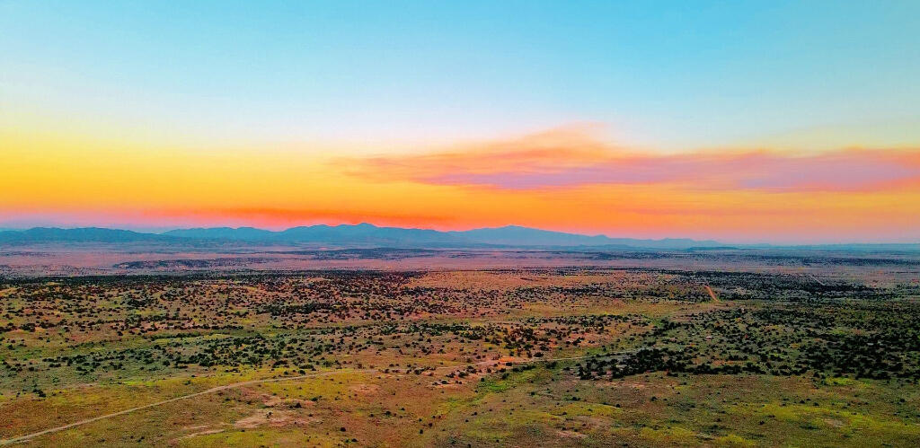 207 Embers Road, Carrizozo, New Mexico image 3