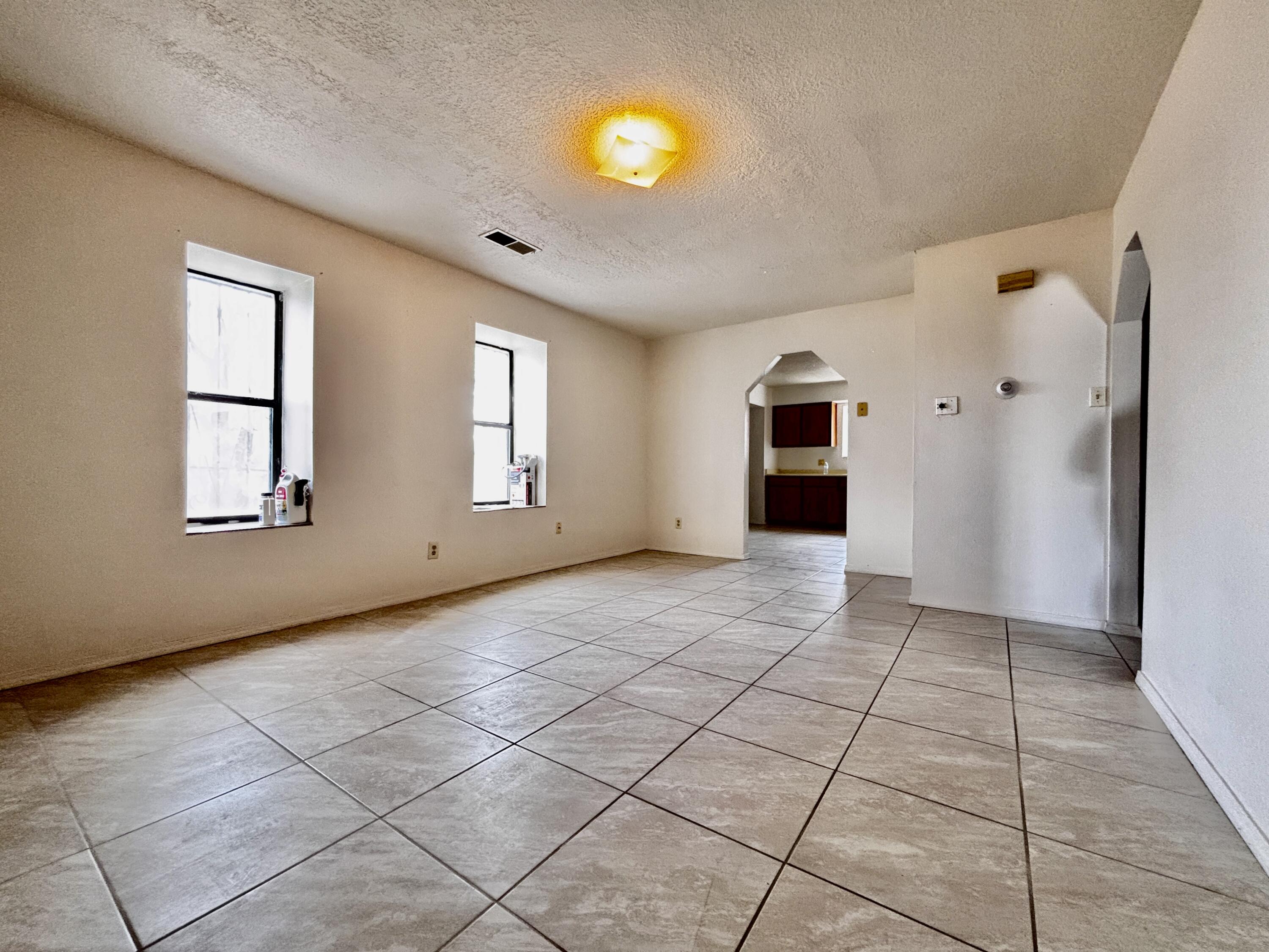2916 Camilo Lane, Albuquerque, New Mexico image 2