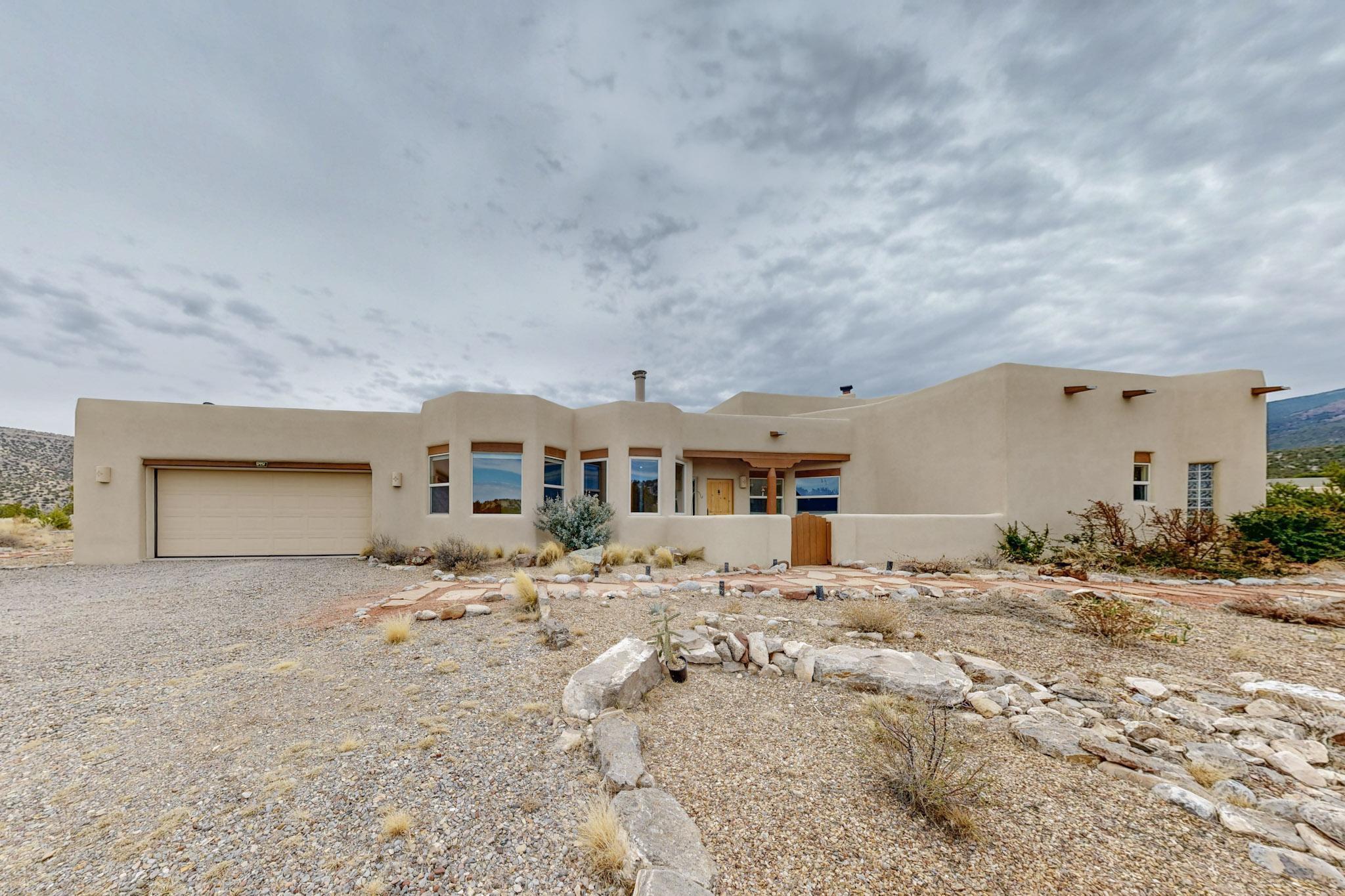 2 E Cielo Azul Court, Placitas, New Mexico image 1