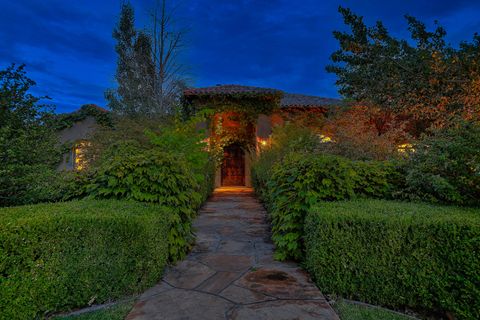 Photo of 7512 Rio Grande Boulevard NW, Albuquerque, NM 87107 (MLS # 1091760)