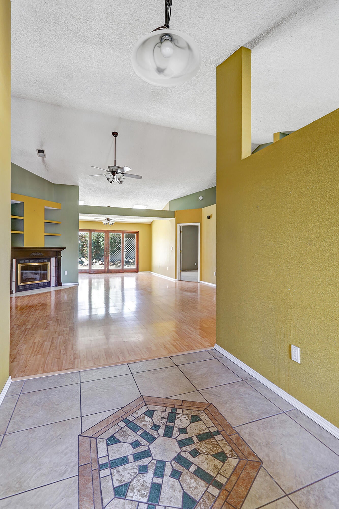 5305 Tamariz Drive NW