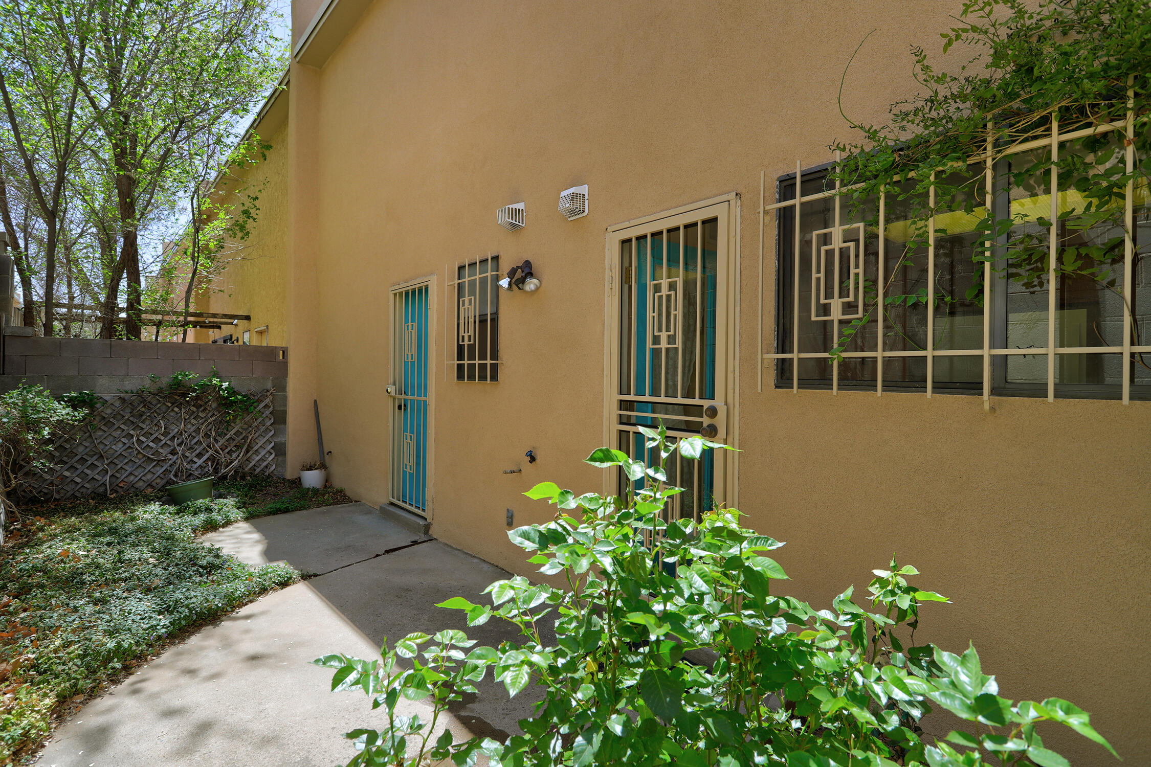 2816 Enebro Street, Albuquerque, New Mexico image 6