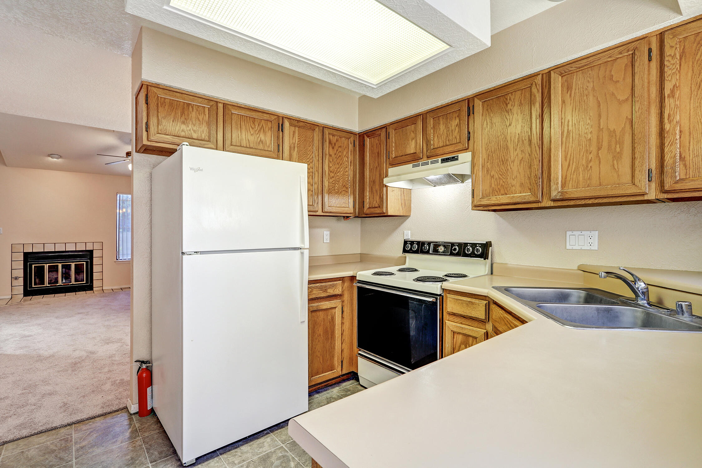 2816 Enebro Street, Albuquerque, New Mexico image 7