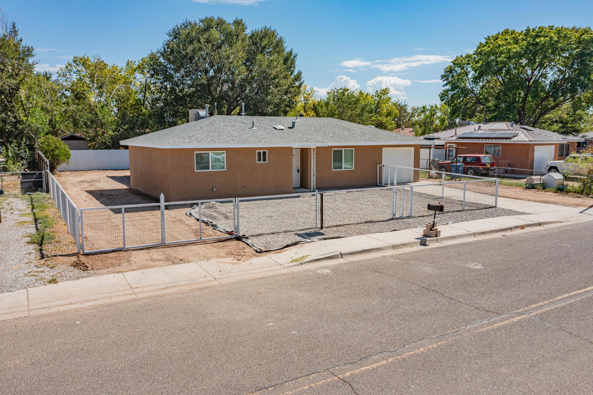 420 Verde Drive, Los Lunas, New Mexico image 8