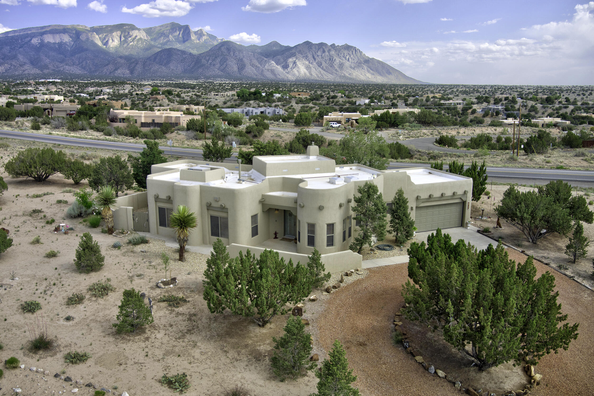 44 Roadrunner Trail, Placitas, New Mexico image 1