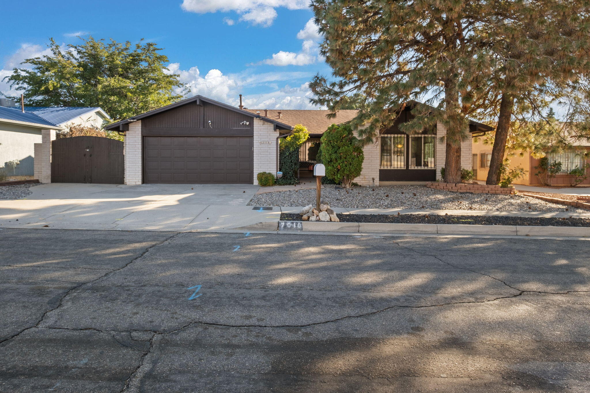 7010 Luella Anne Drive, Albuquerque, New Mexico image 1