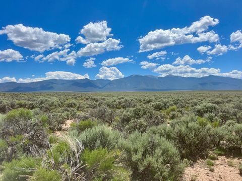 Photo of Sunshine Valley UPC 1070177069 Road, Questa, NM 87556 (MLS # 1102995)