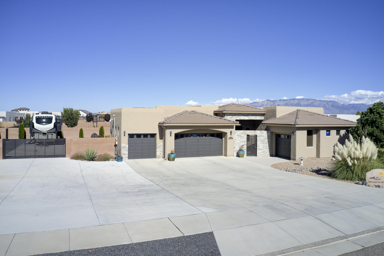 6639 Sujeto Road NW