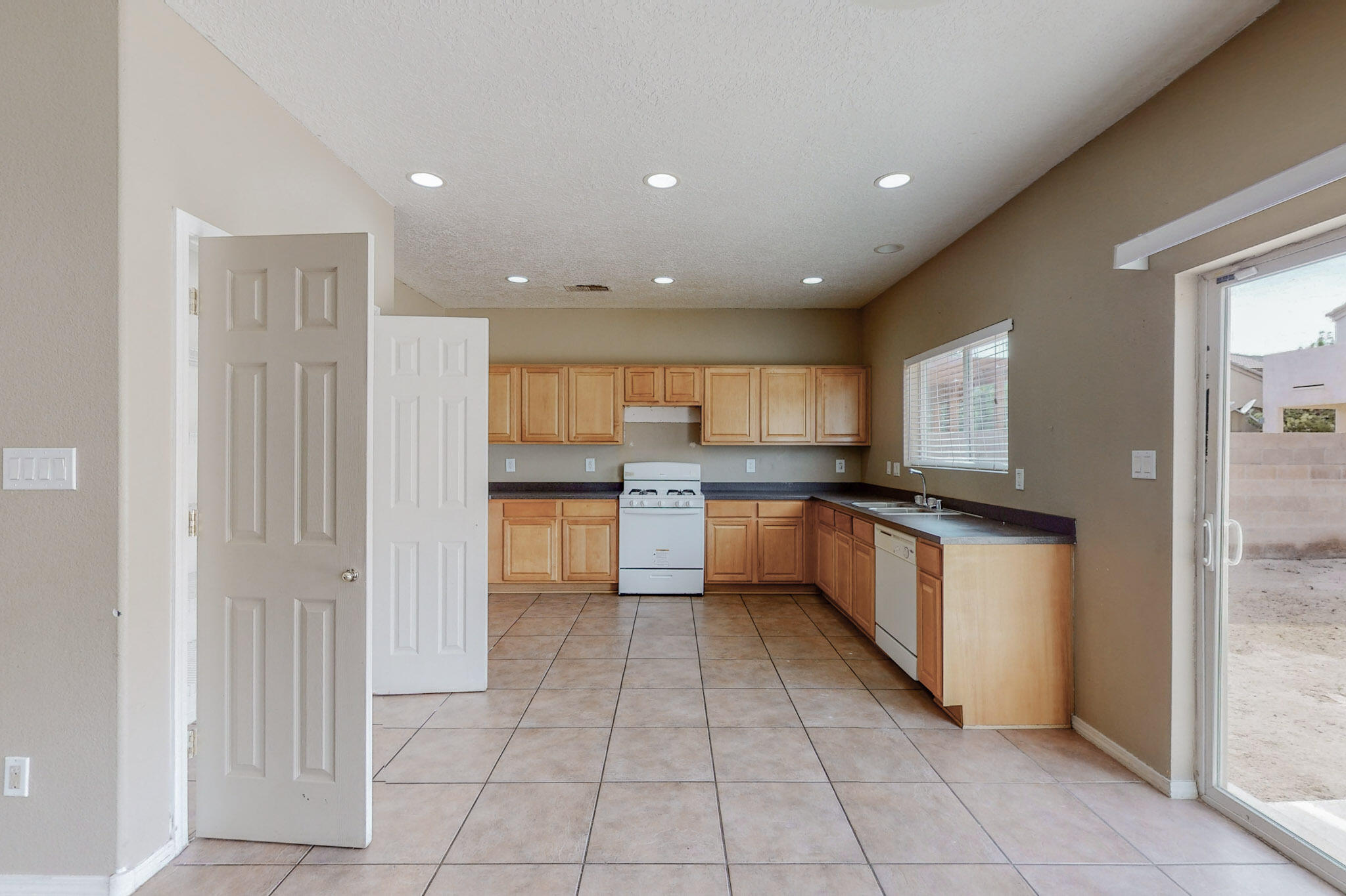 6927 Kayser Mill Road, Albuquerque, New Mexico image 11