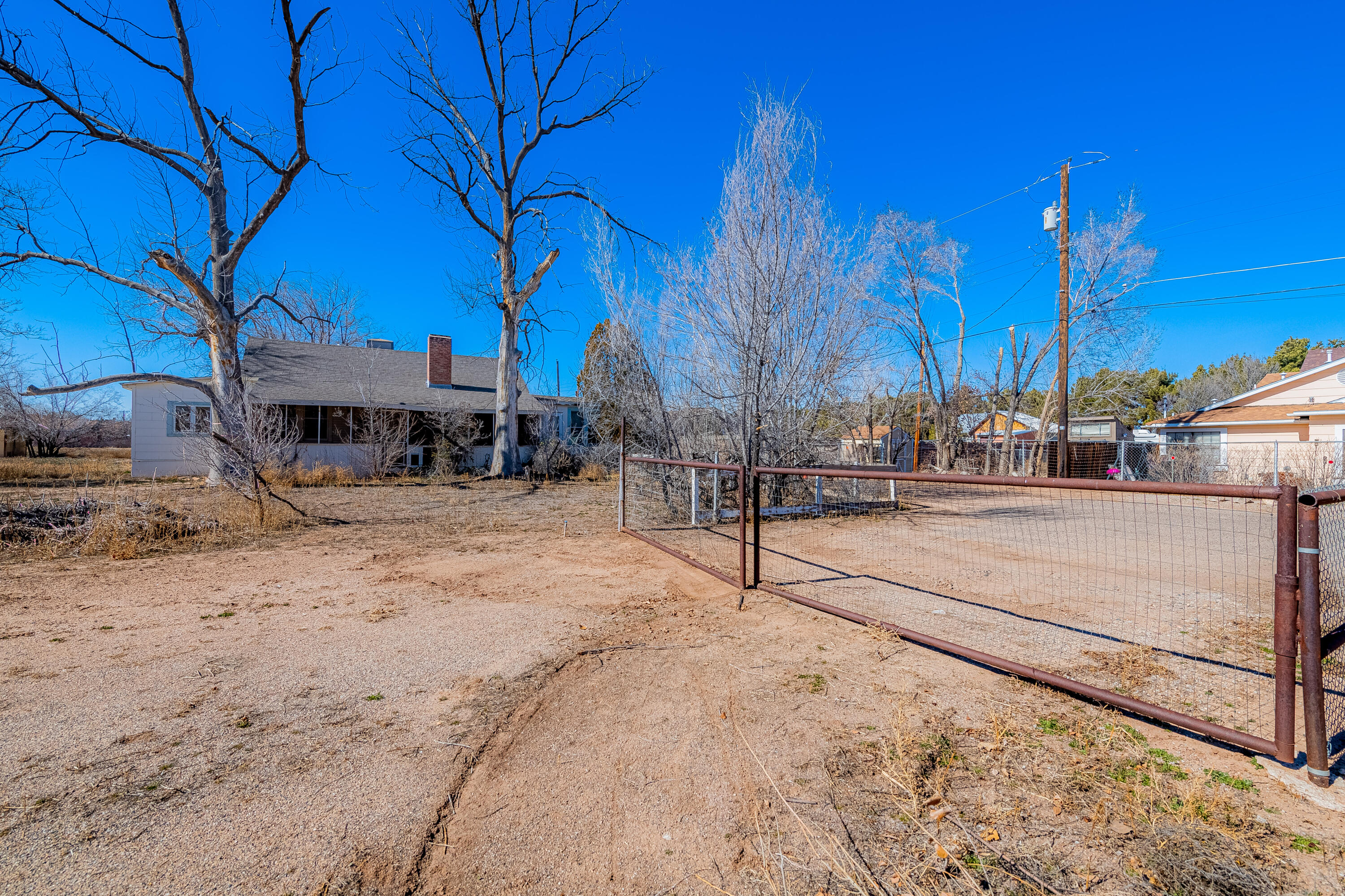 520 Sandia View Road, Los Ranchos, New Mexico image 3