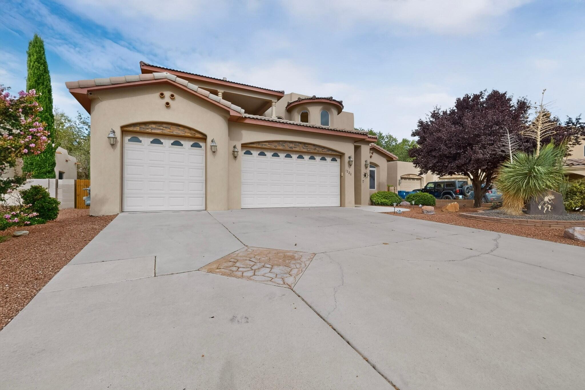 1220 Blanca Avenue NW