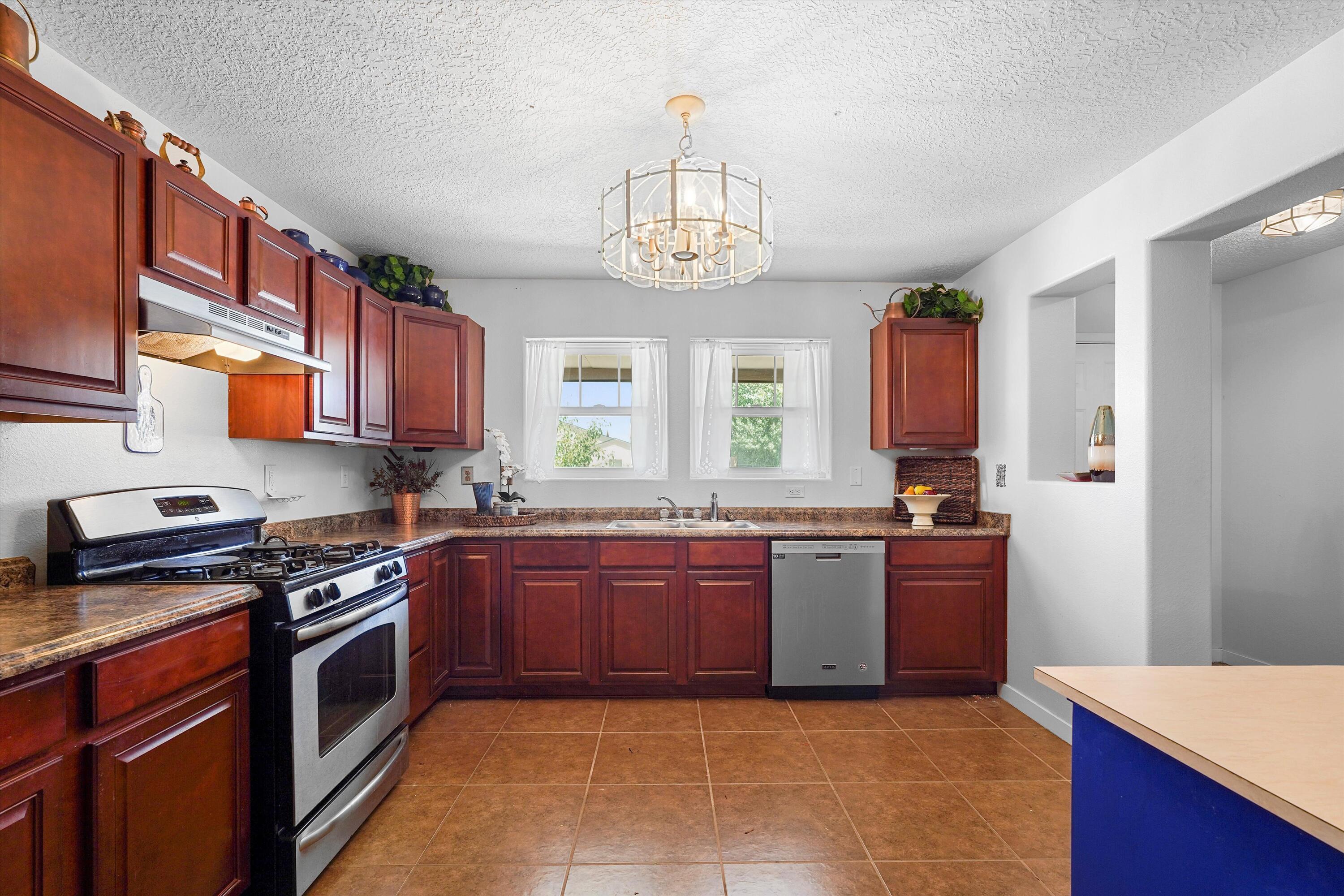 1951 Corta Rustica Rd, Los Lunas, New Mexico image 13