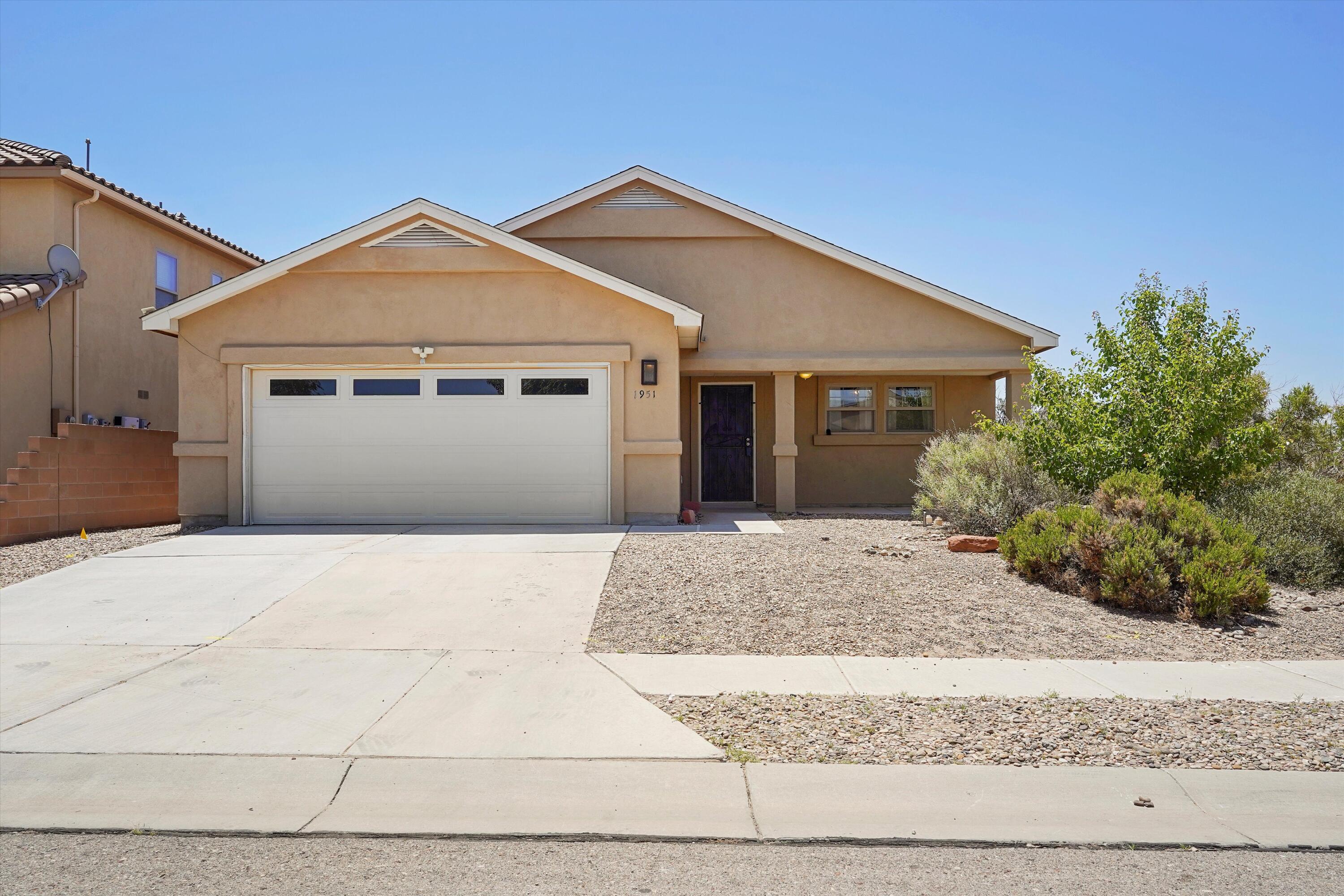 1951 Corta Rustica Rd, Los Lunas, New Mexico image 1