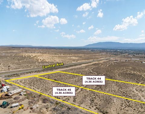 Photo of 45 Tract Central Avenue SW #44-45, Albuquerque, NM 87121 (MLS # 1102279)