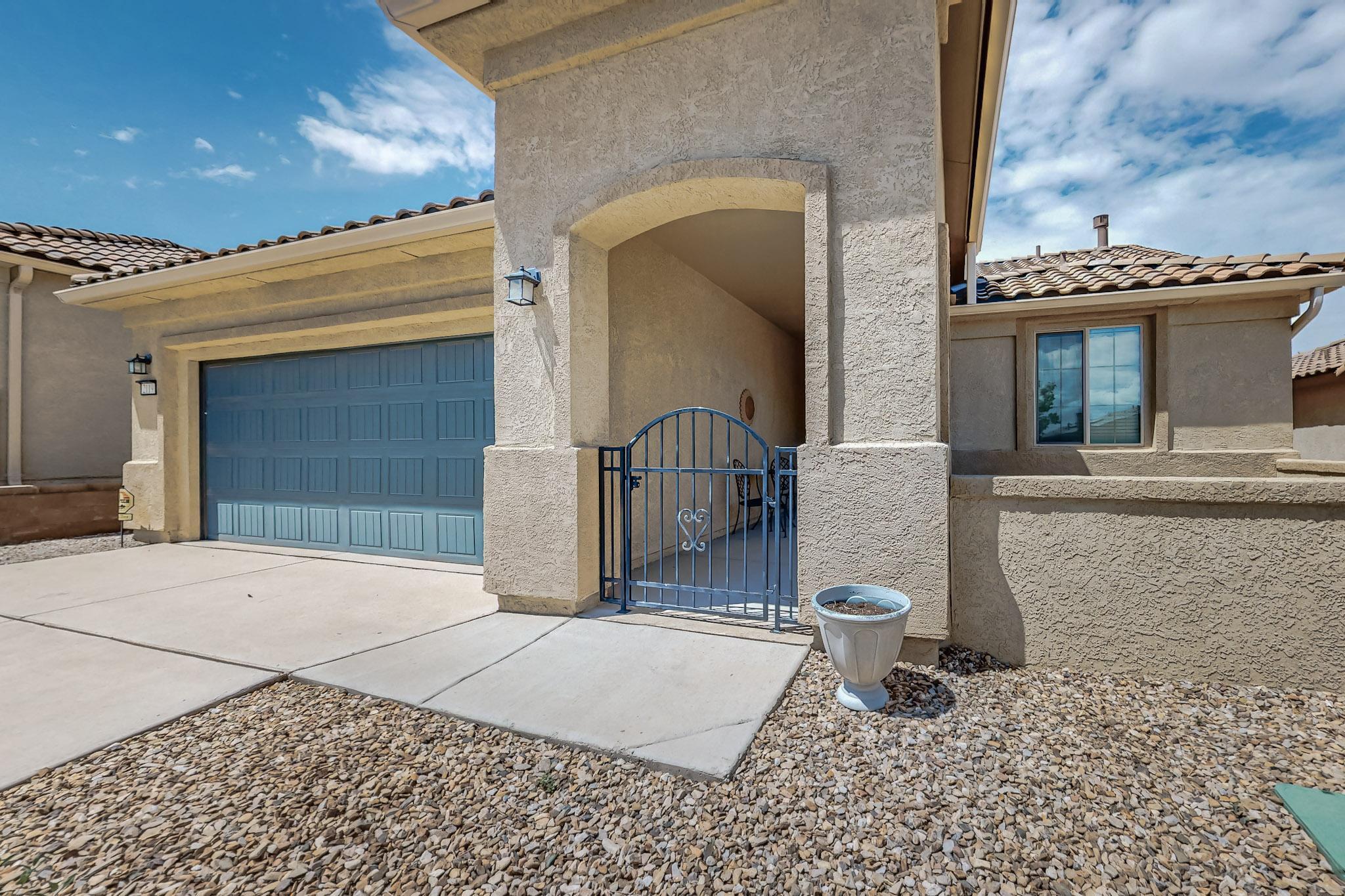 2119 Coyote Creek Trail, Albuquerque, New Mexico image 2