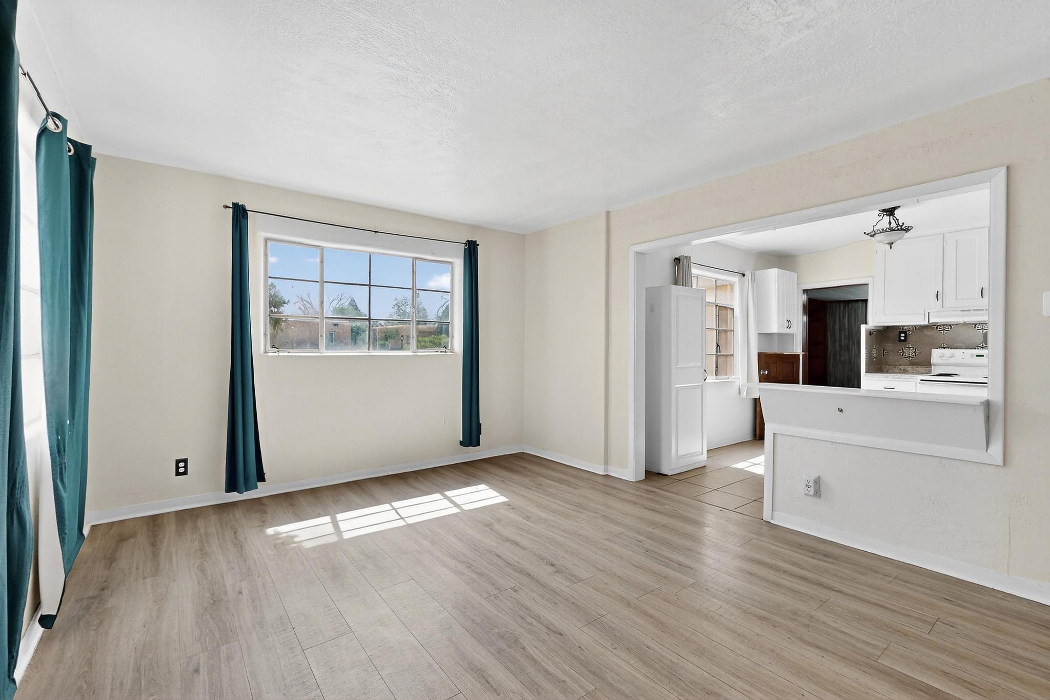 2529 Cardenas Drive NE