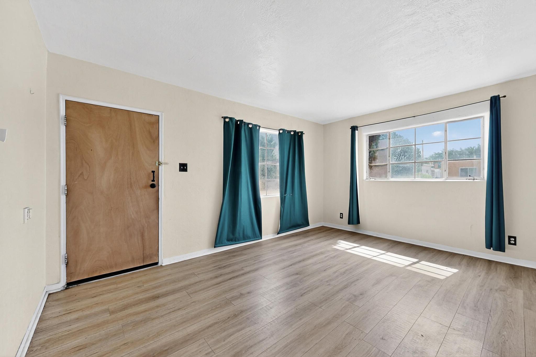 2529 Cardenas Drive NE