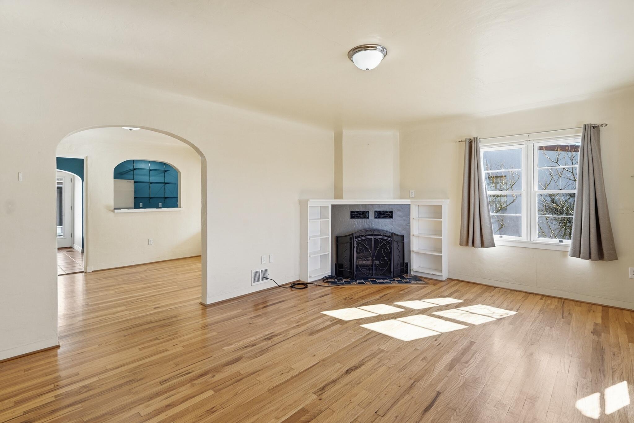 408 Amherst Drive SE