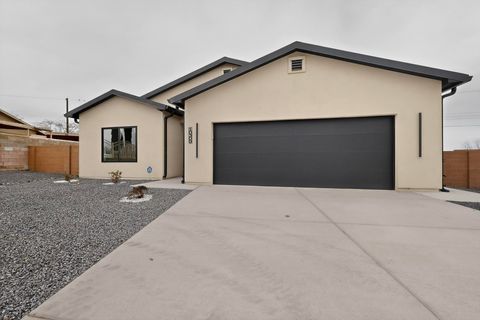 Photo of 10309 Catalina Court SW, Albuquerque, NM 87121 (MLS # 1096893)