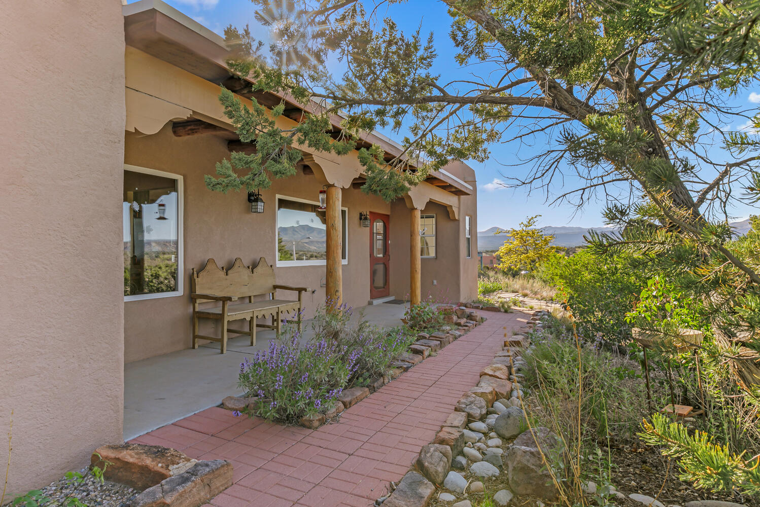 6383 Hoochaneetsa Boulevard, Cochiti Lake, New Mexico image 2