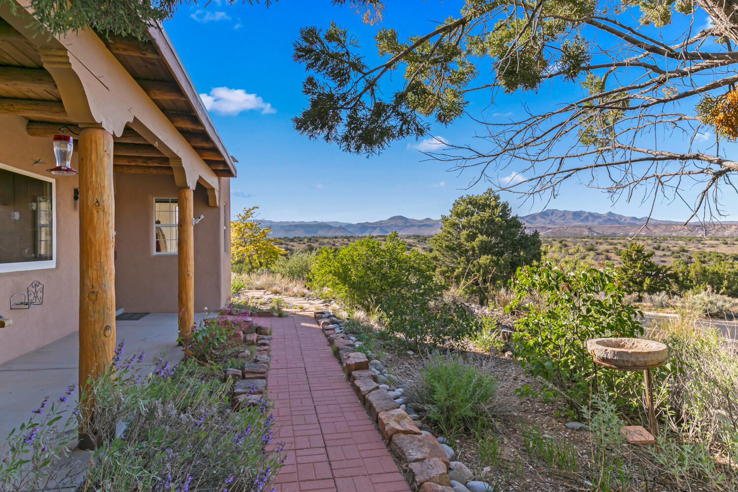 6383 Hoochaneetsa Boulevard, Cochiti Lake, New Mexico image 4