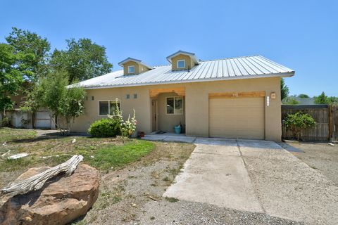 115 ESPINOSA Road Corrales NM 87048