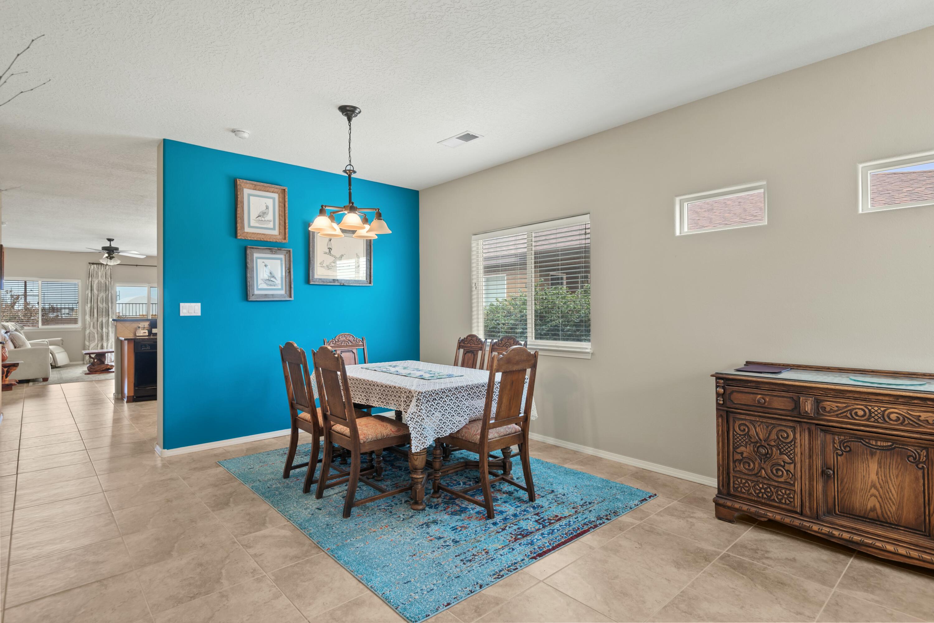 340 Zuni River Circle, Los Lunas, New Mexico image 2