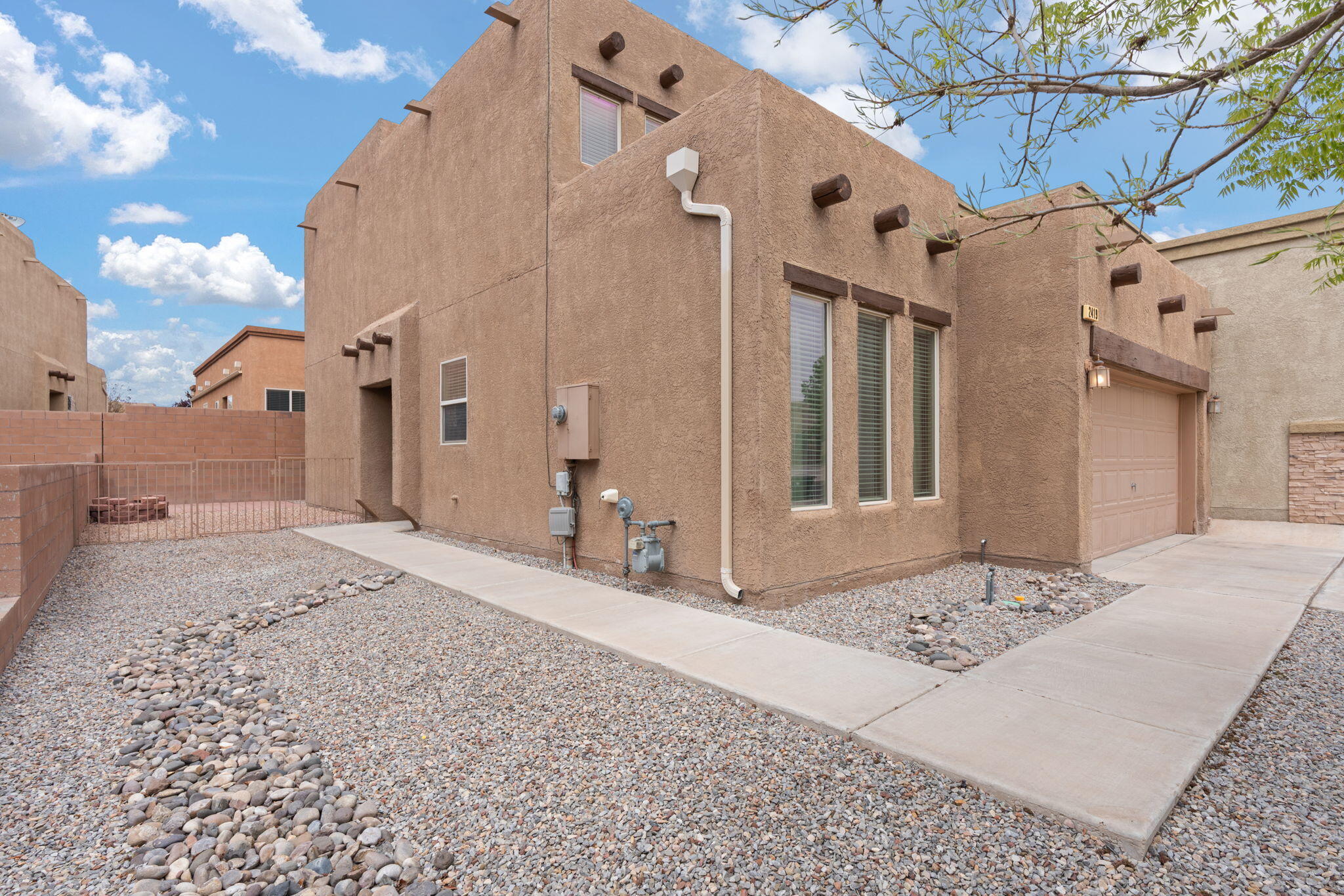 2419 Pelizzano Drive, Rio Rancho, New Mexico image 3