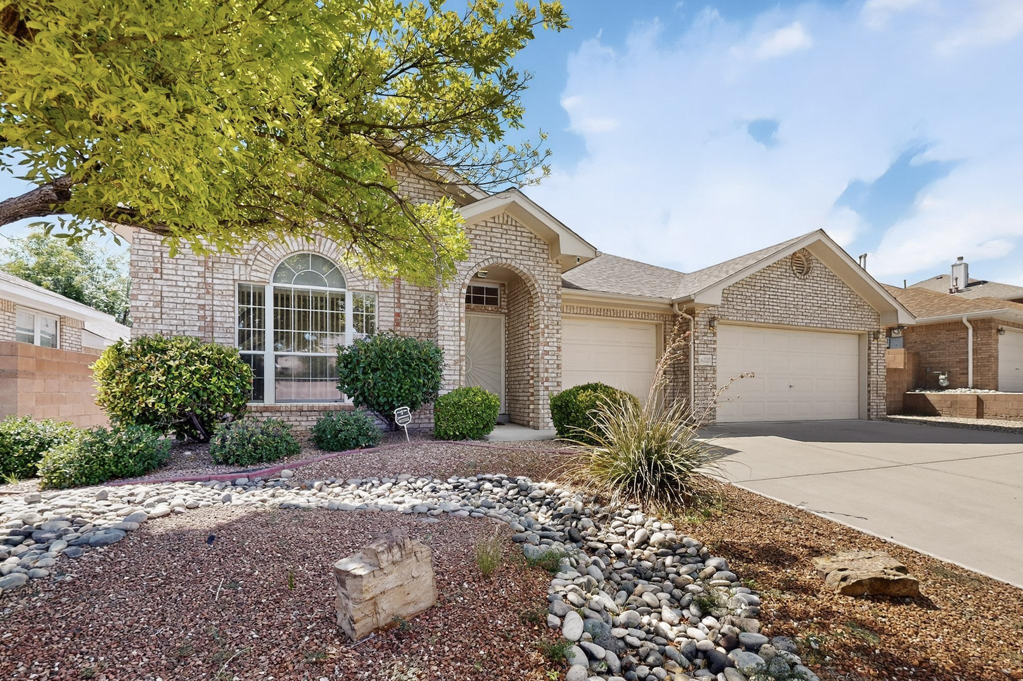4320 LA PALOMA Road NW