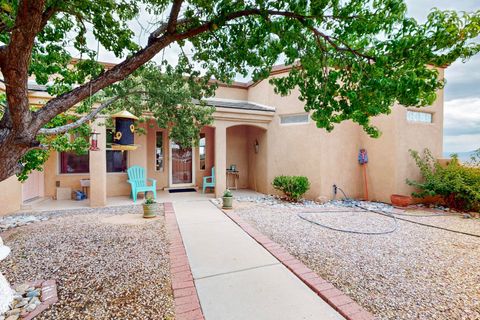 Photo of 4013 Huron Drive NE, Rio Rancho, NM 87144 (MLS # 1099668)