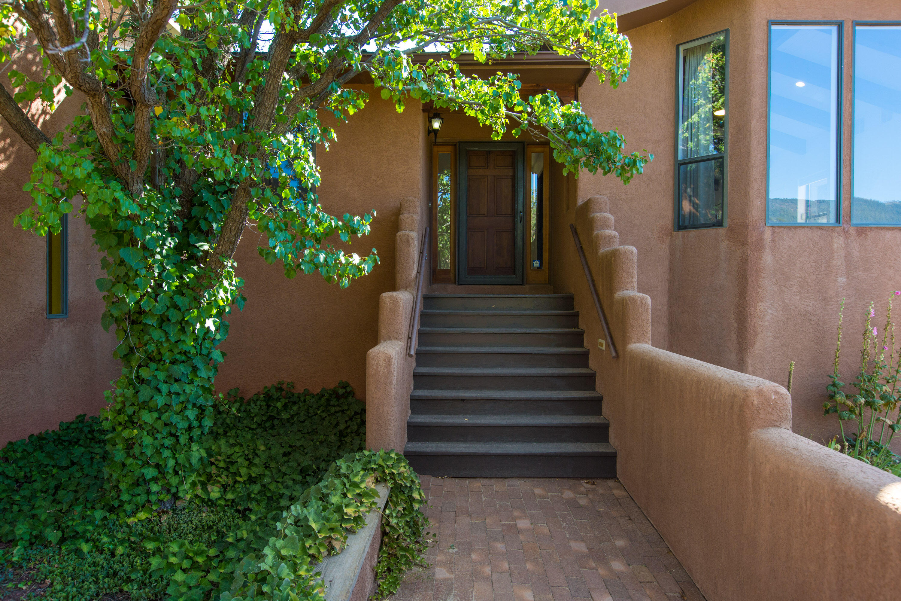 56 Avenida Del Sol, Cedar Crest, New Mexico image 4