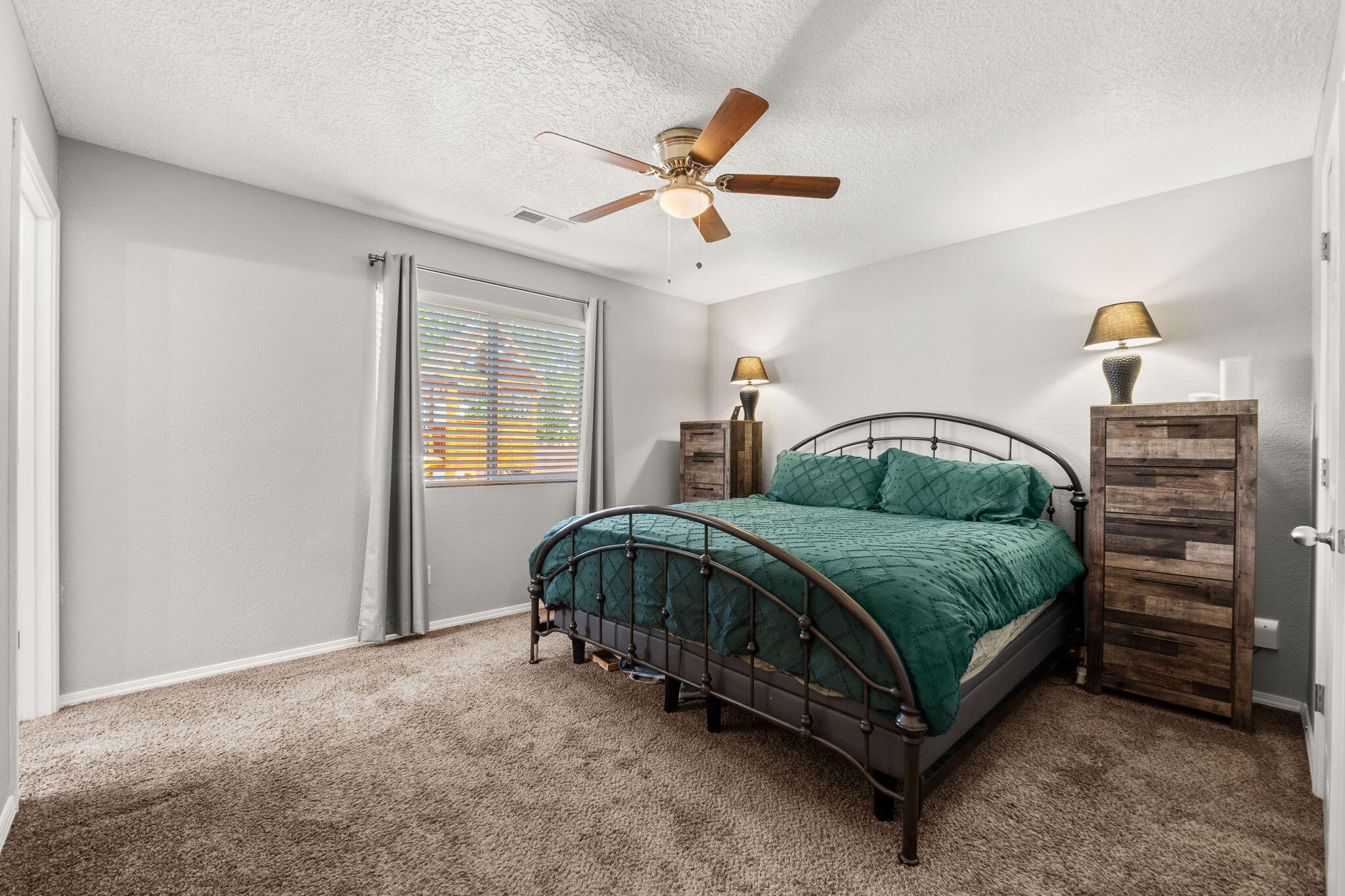 1227 Desert Paintbrush Loop, Rio Rancho, New Mexico image 27