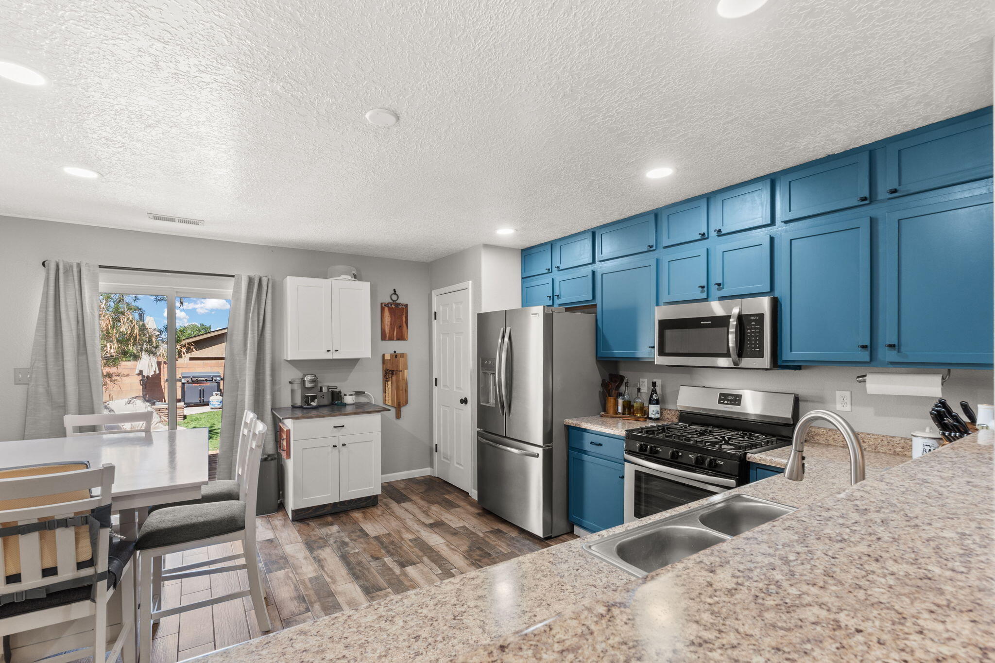 1227 Desert Paintbrush Loop, Rio Rancho, New Mexico image 13