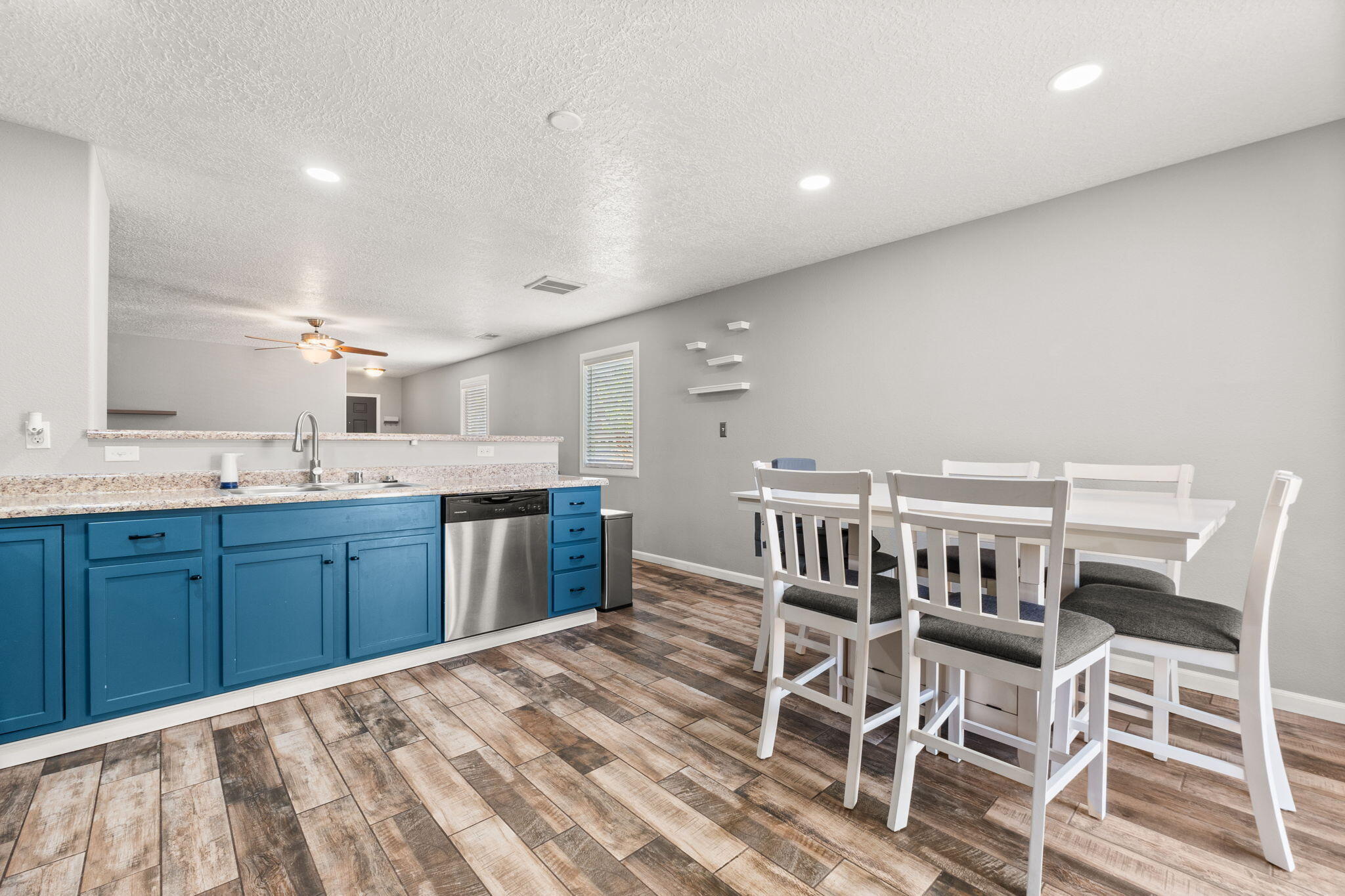 1227 Desert Paintbrush Loop, Rio Rancho, New Mexico image 8