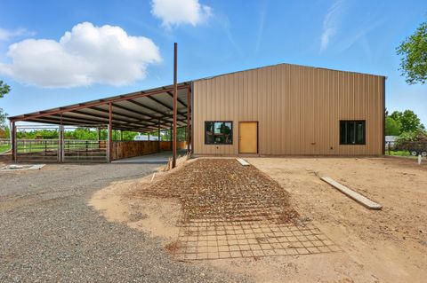 2496 Green Bosque Farms NM 87068