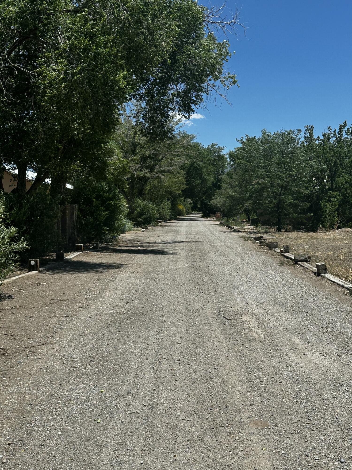 Colorado (lots C1 & C2) Court, Moriarty, New Mexico image 5