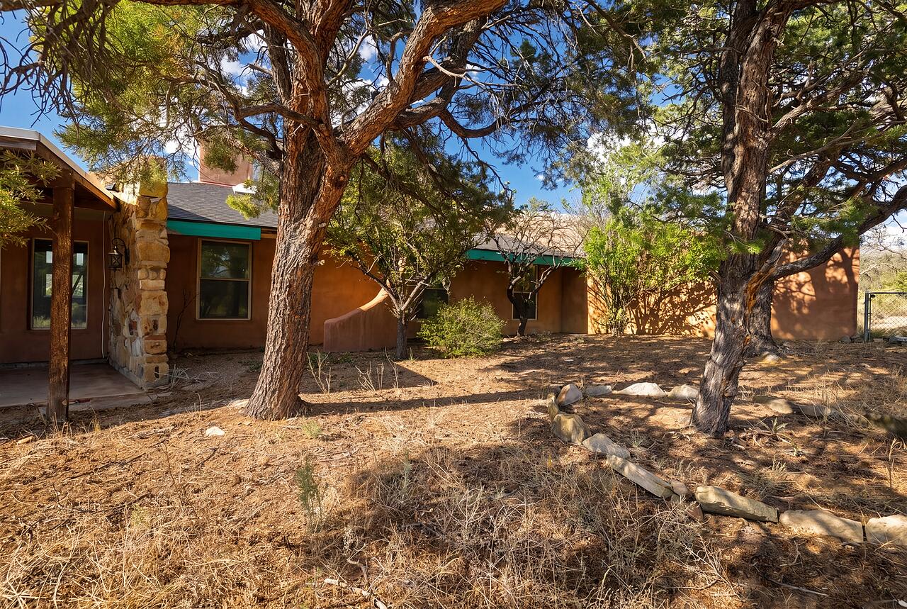 64 Lobo Creek Road