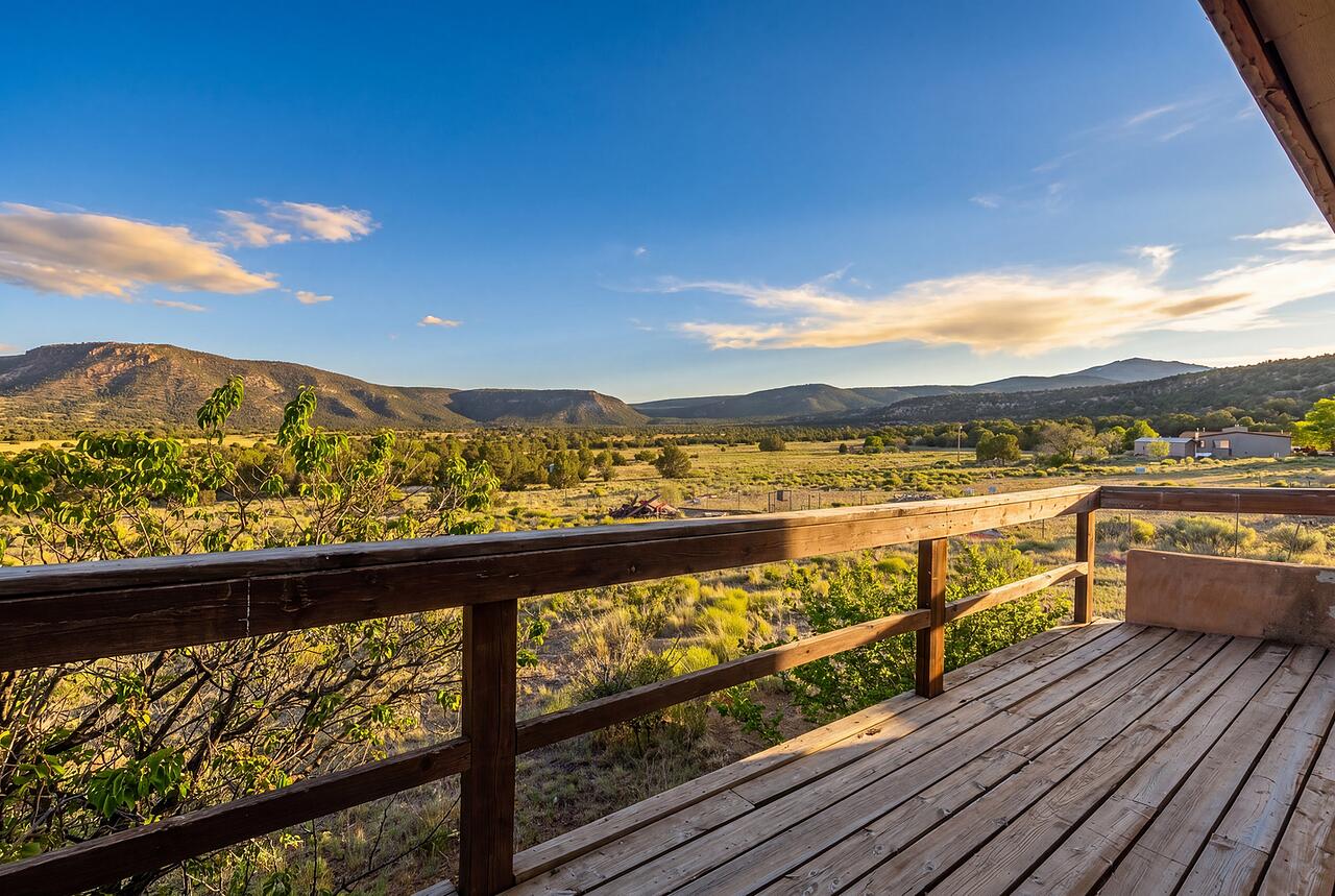 64 Lobo Creek Road
