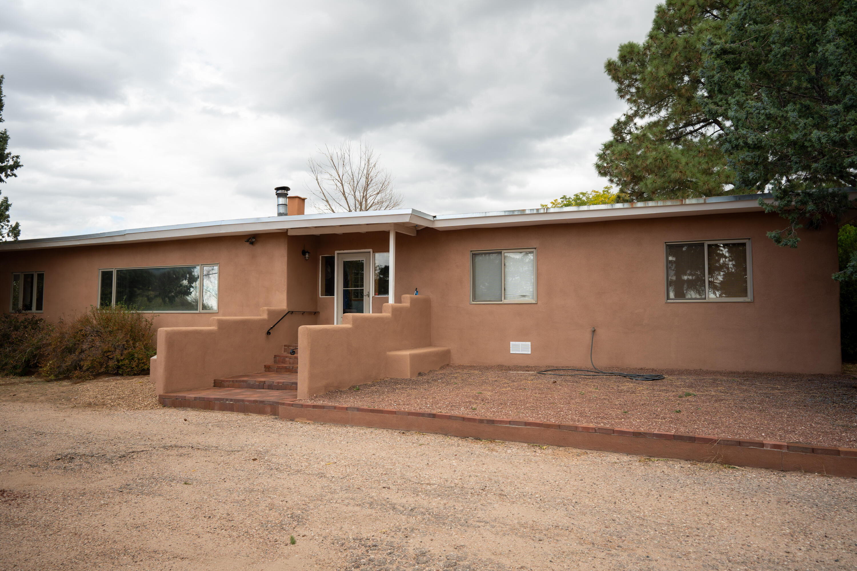 605 Armenta Street, Santa Fe, New Mexico image 30