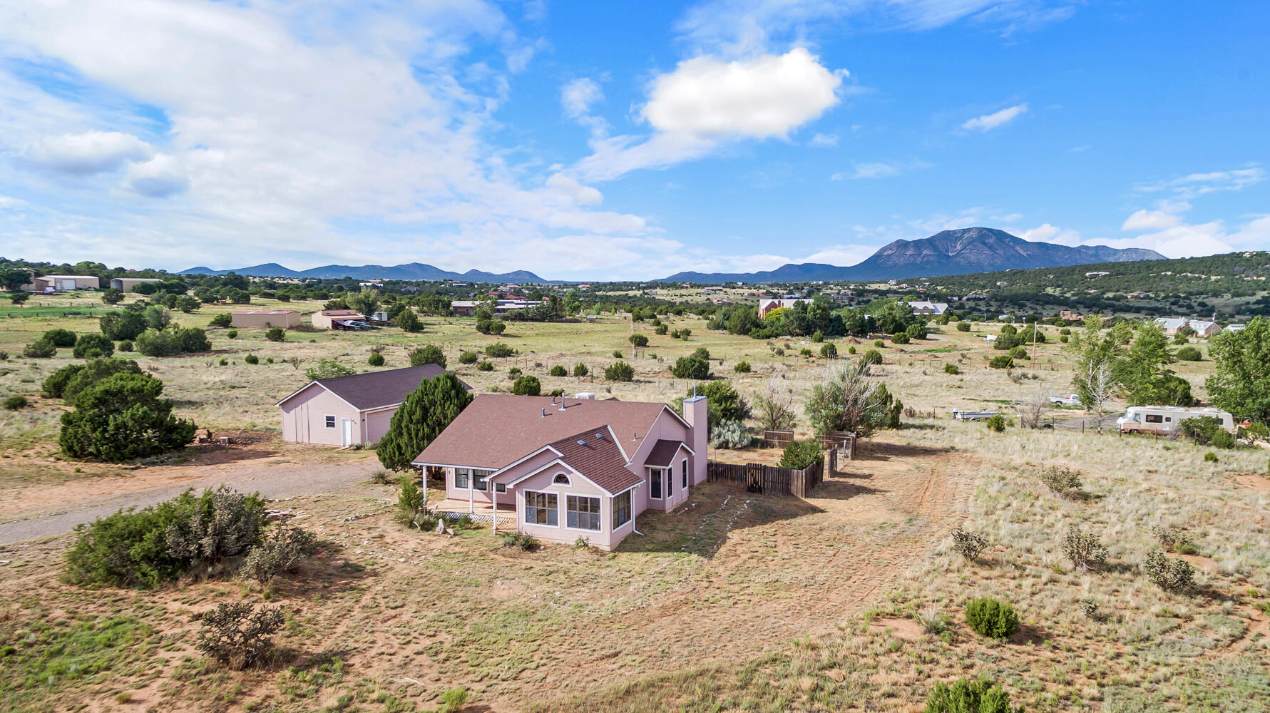 25 Berta Drive, Edgewood, New Mexico image 1