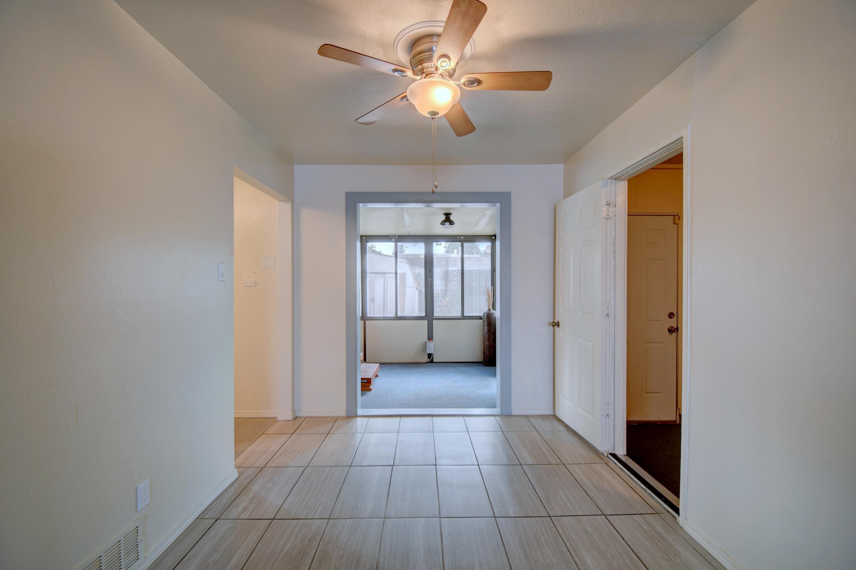 1026 TOMASITA Street NE