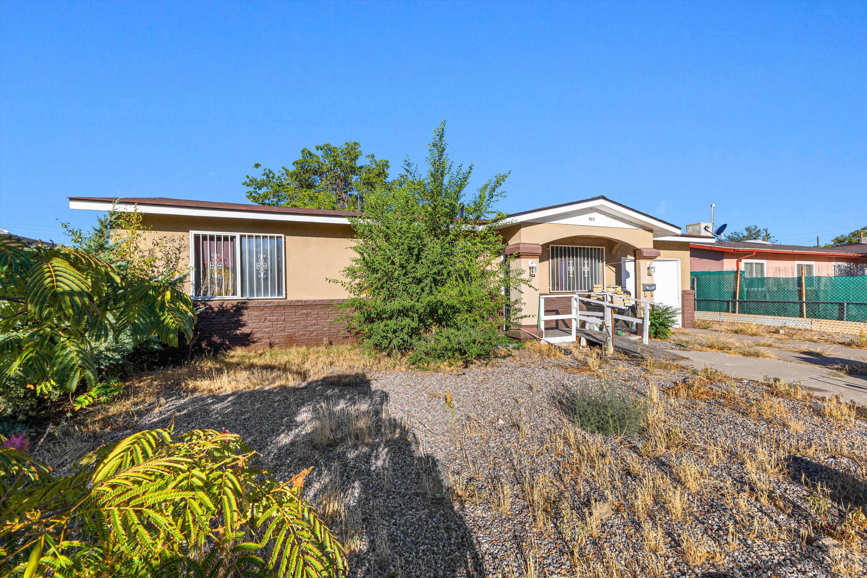 425 60th Street SW