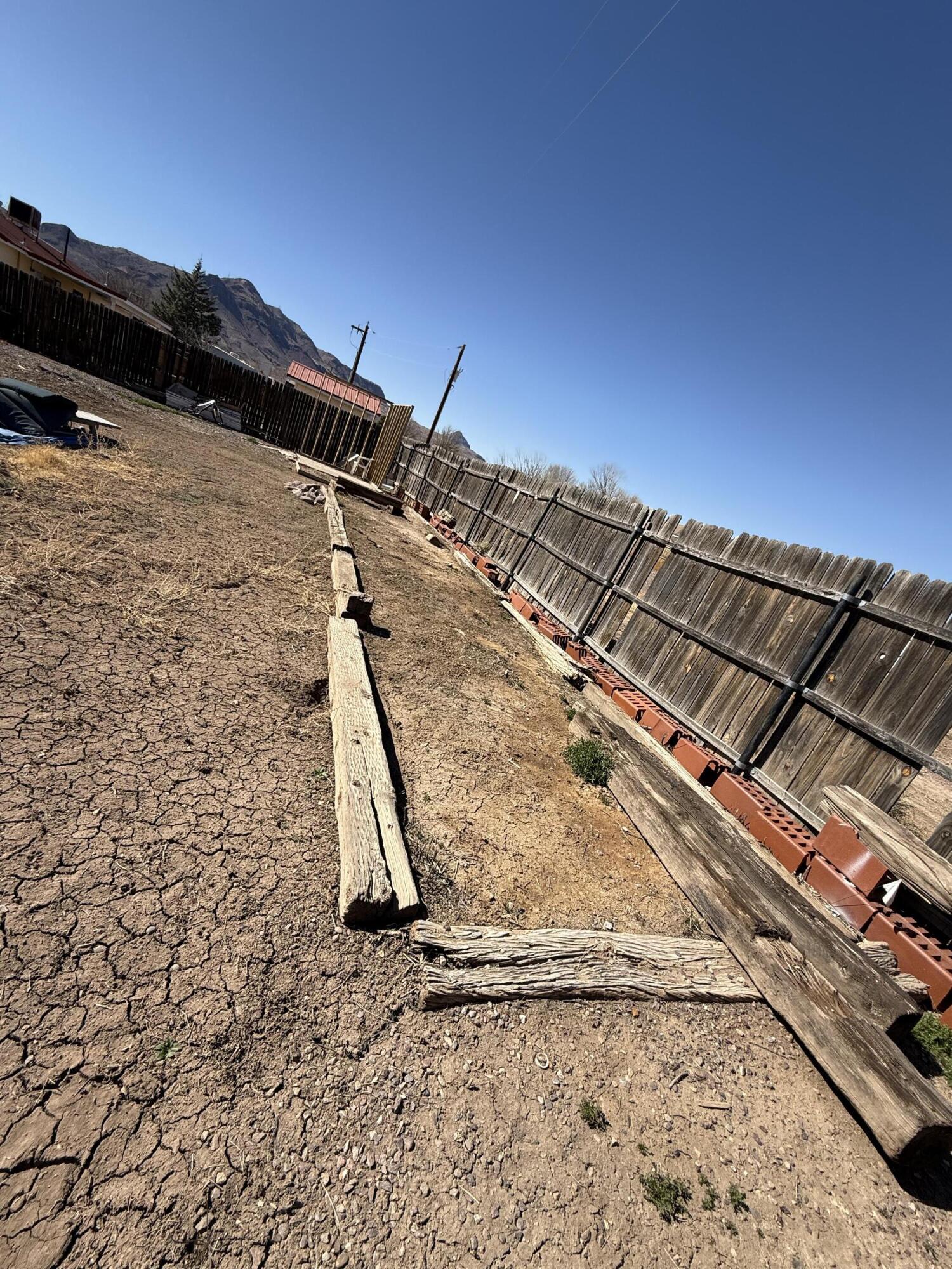 609 Coulson Drive, Socorro, New Mexico image 28