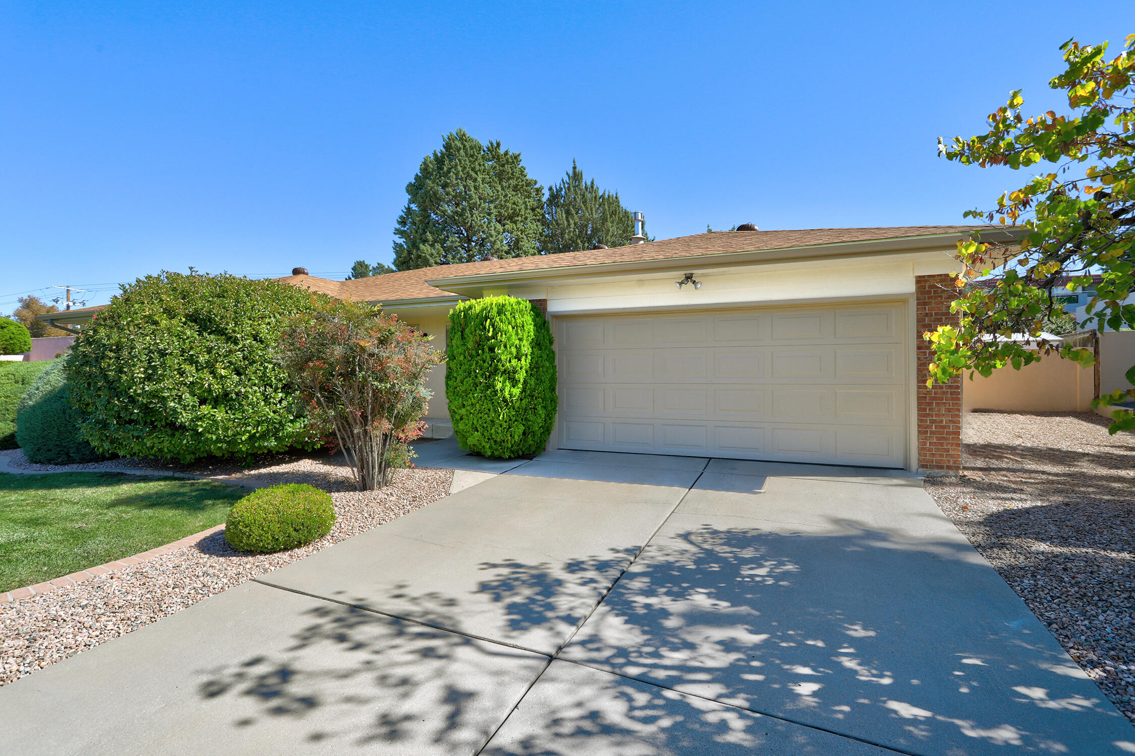 7828 Hermanson Place NE