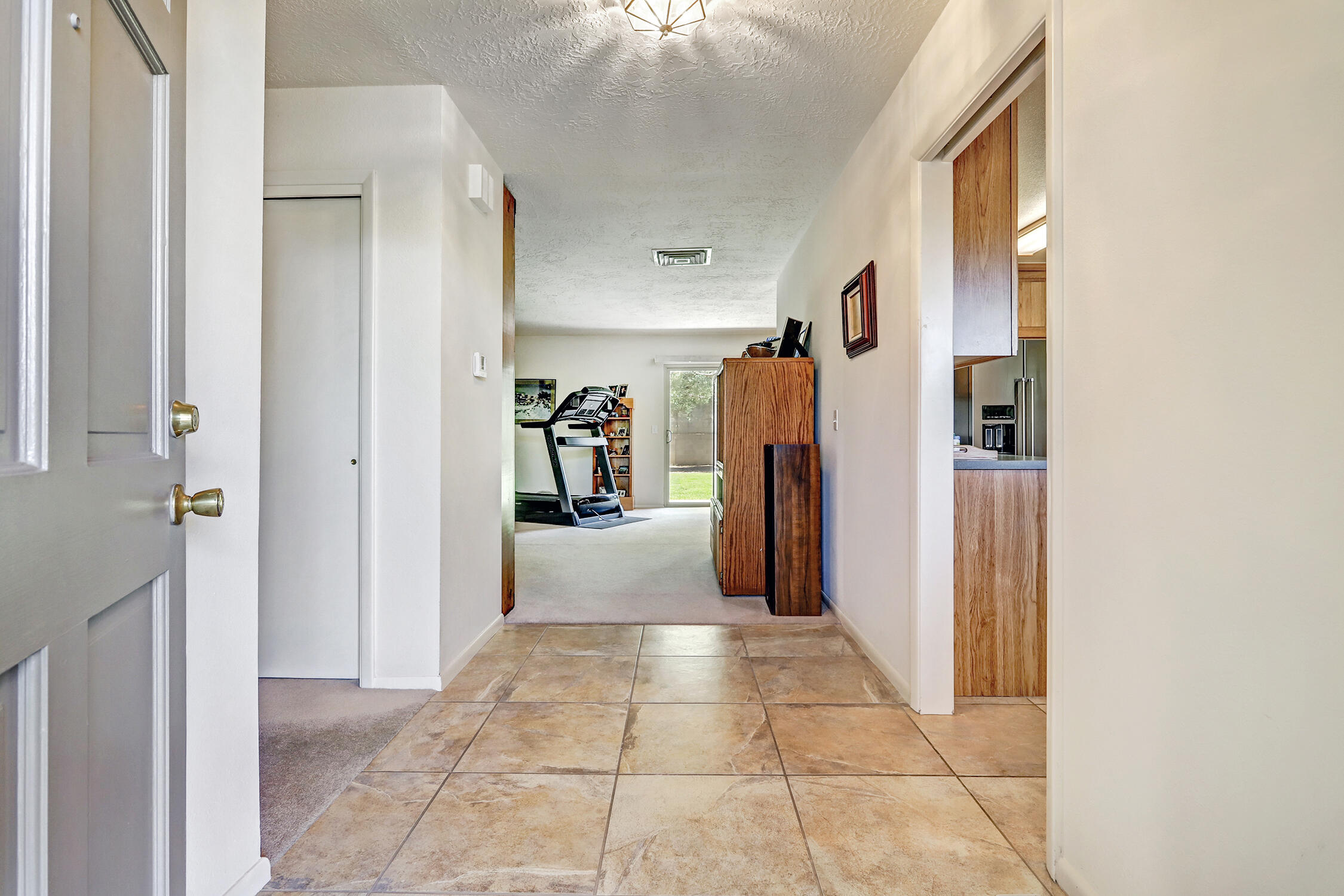 7828 Hermanson Place NE