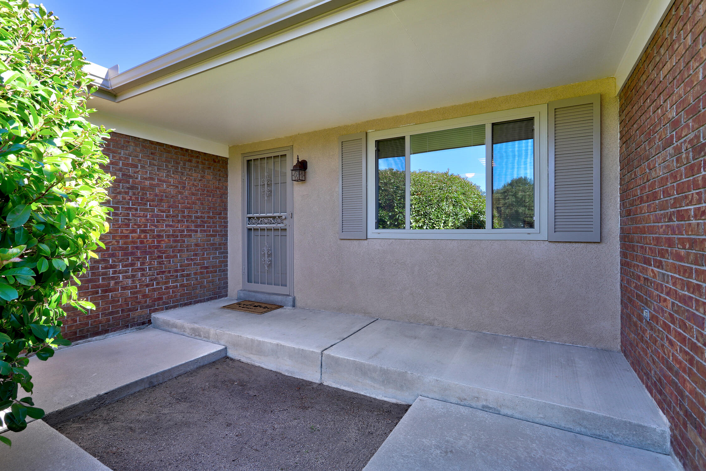 7828 Hermanson Place NE